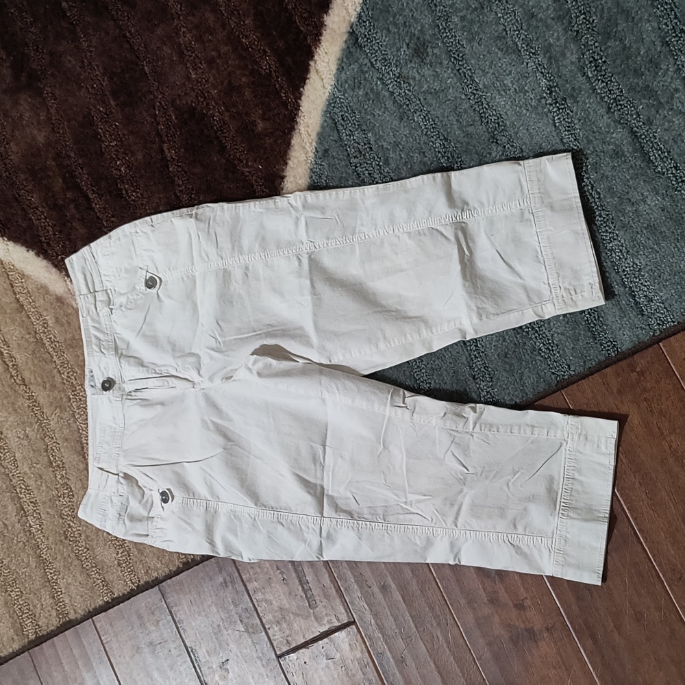 Chicos White Capris - image 1